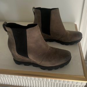 Grey Sorel wedge booties